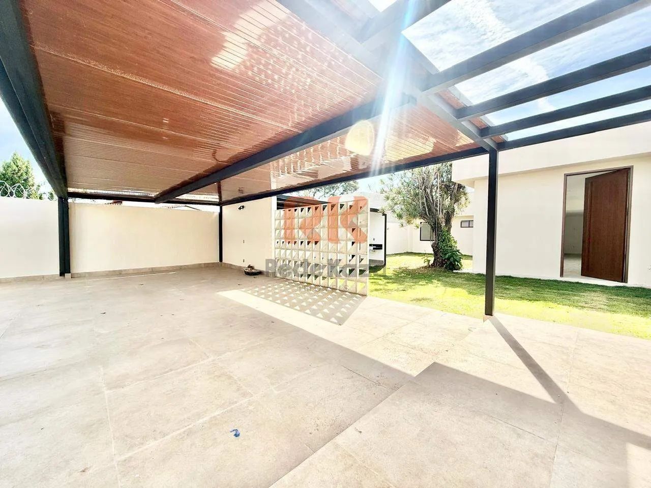 CASA LINEAR - JARAGUA | BELO HORIZONTE