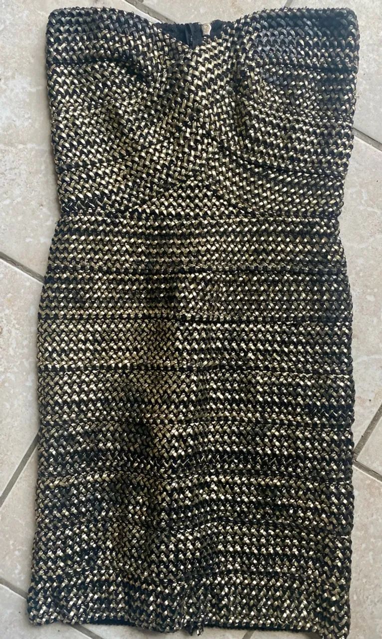 Vestido dourado com preto P tipo crochê  - Foto 5
