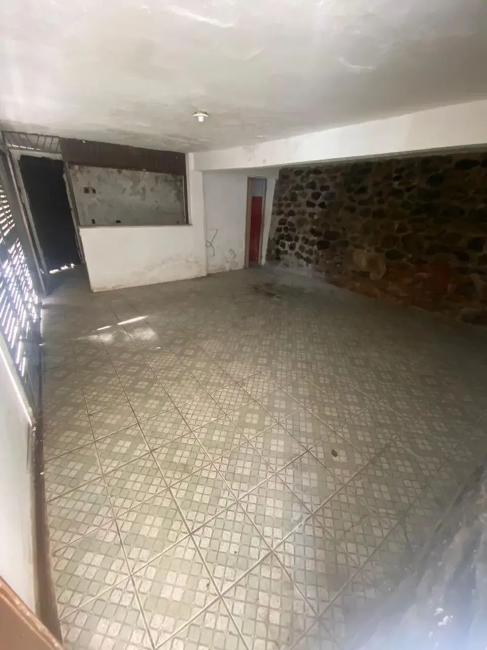 ALUGO CASA AMPLA NO CENTRO - Foto 5