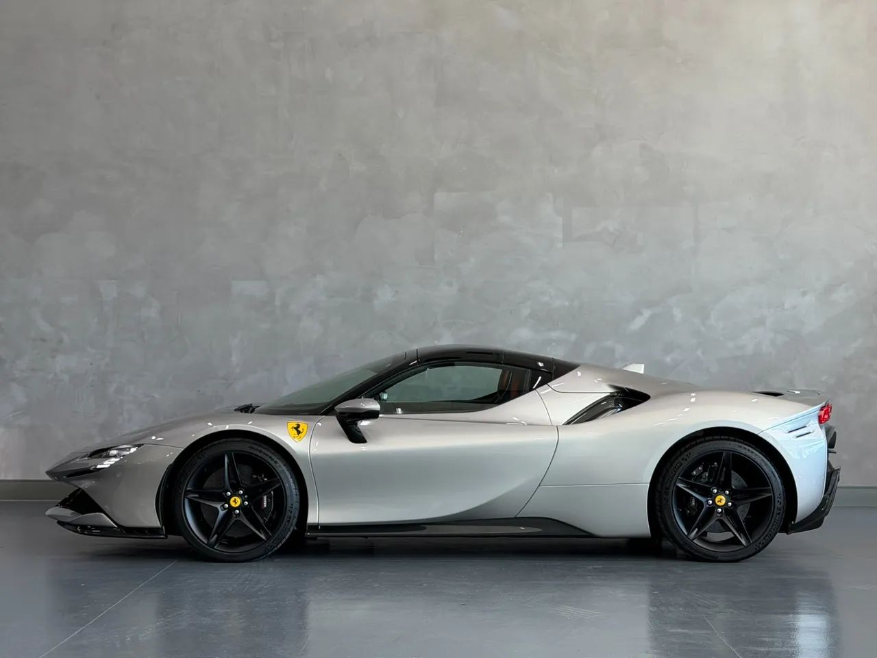 Ferrari SF 90 SPIDER 4.0 V8 Bi-Turbo (Híbrido), foto 2 de 20