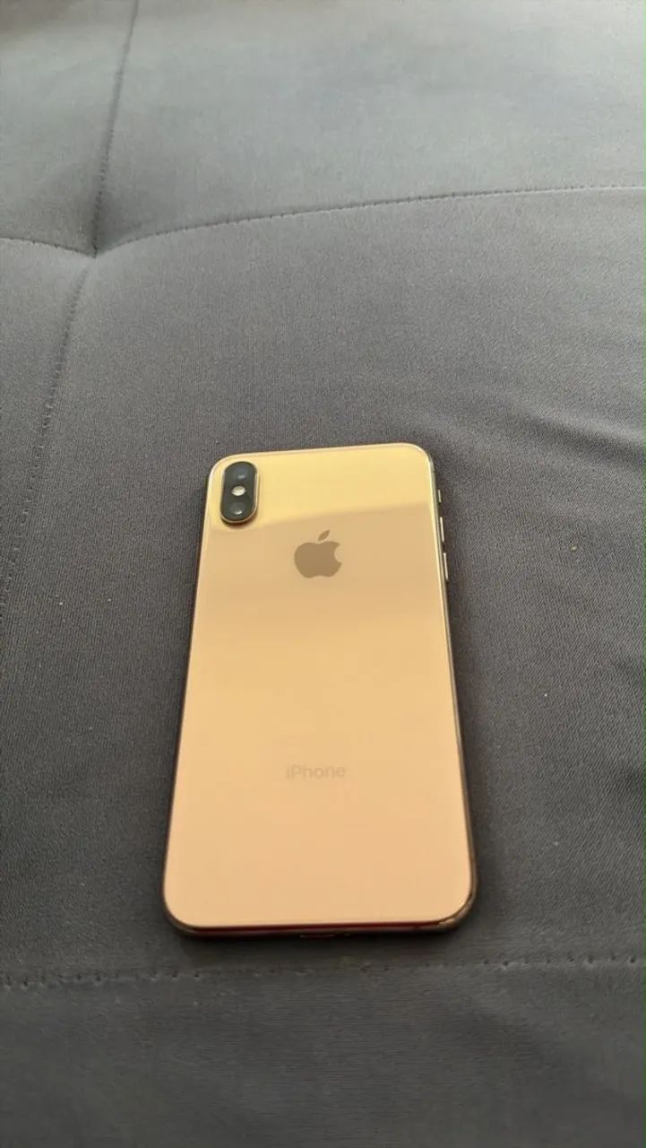 iPhone XS Gold 