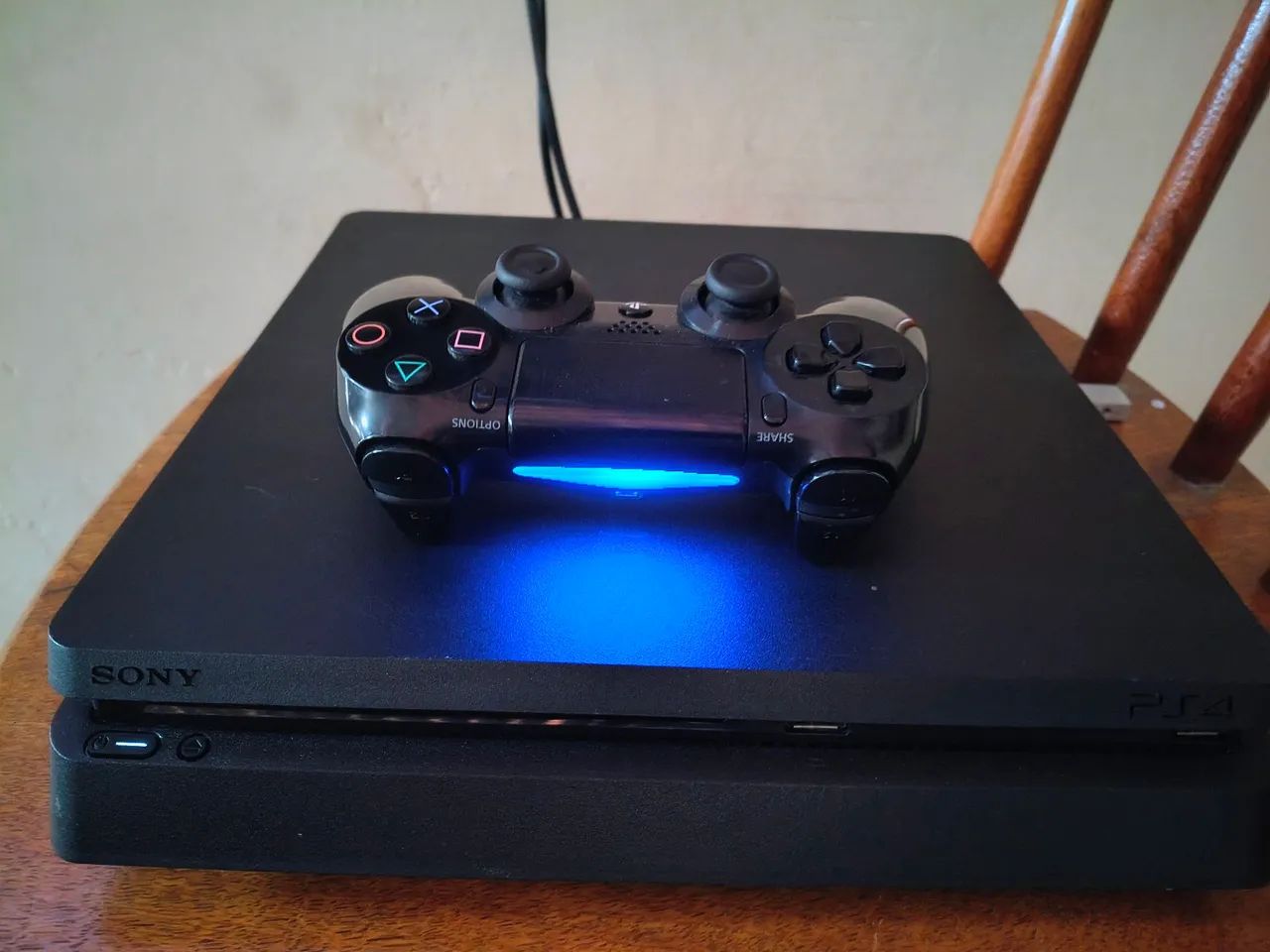 PS4 Slim Gold Hen  - Foto 4