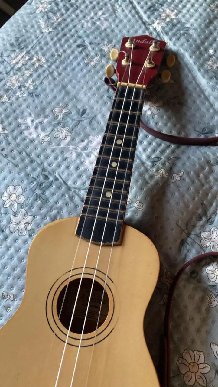 Ukulele eletroacústico - Foto 5