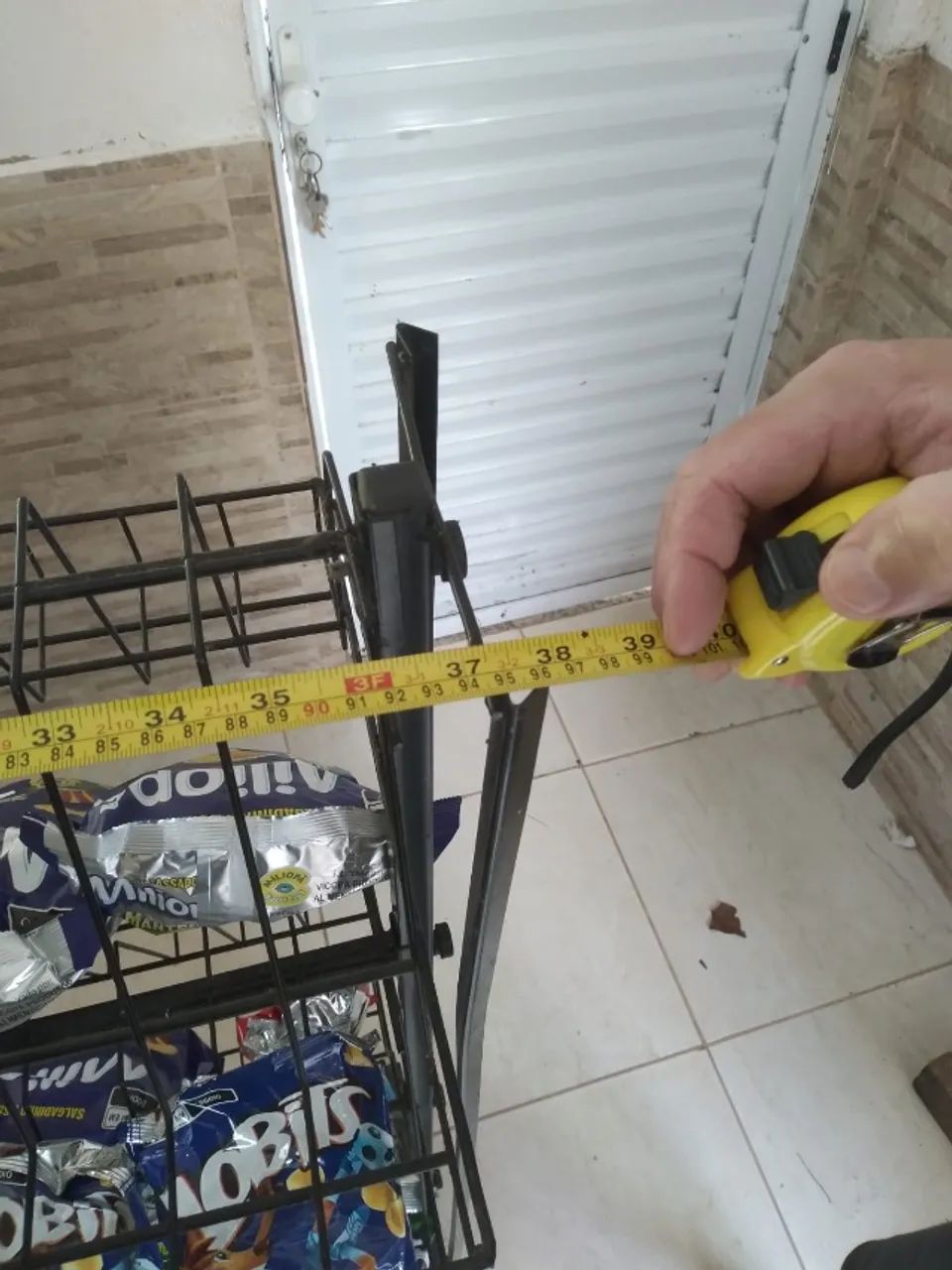 Expositor Vertical de Autoatendimento - Foto 4