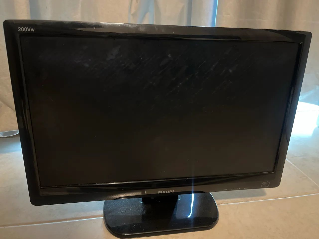 Monitor Philips, leia o anúncio