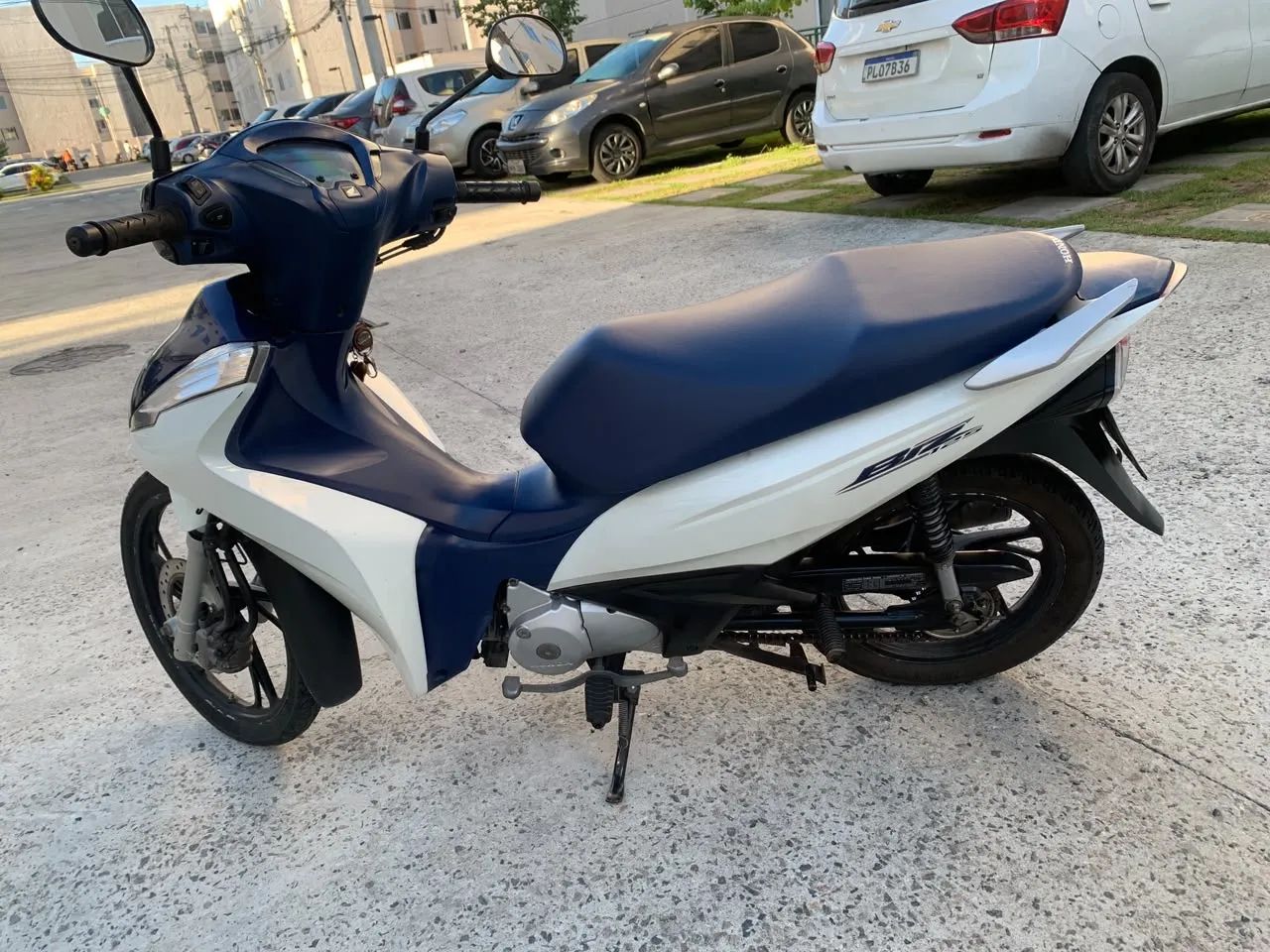 Vendo moto Biz