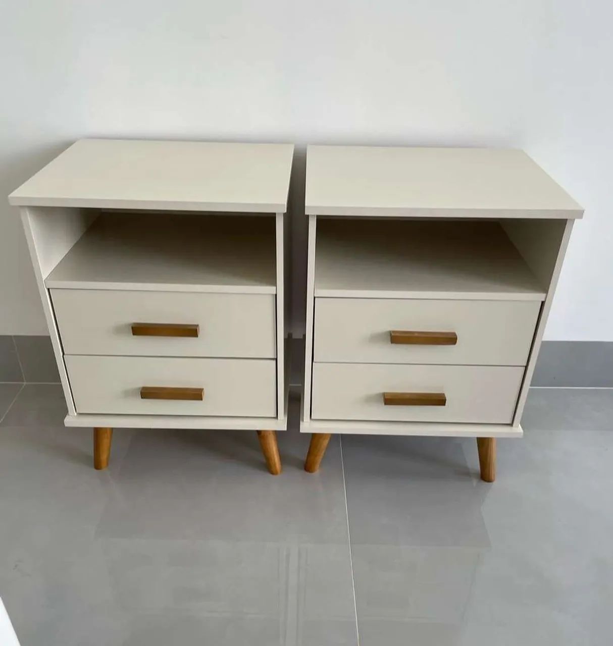 Mesa de cabeceira Itália  - Foto 2