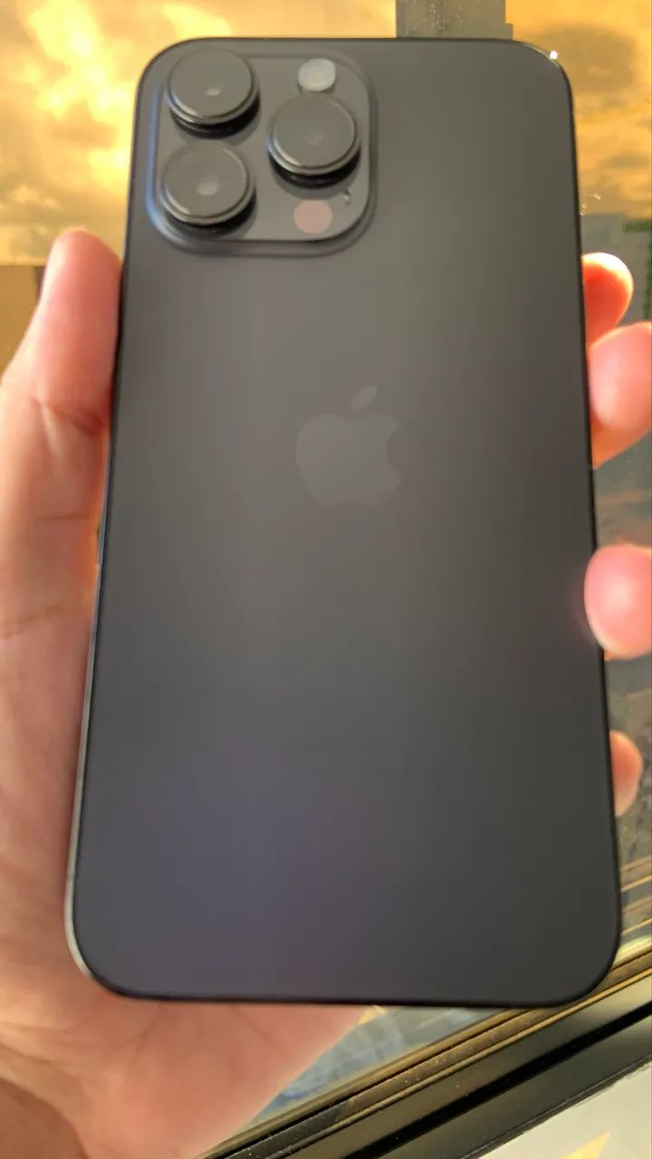 iPhone 14 Pro Max 256gb Novíssimo - Celulares e Smartphones