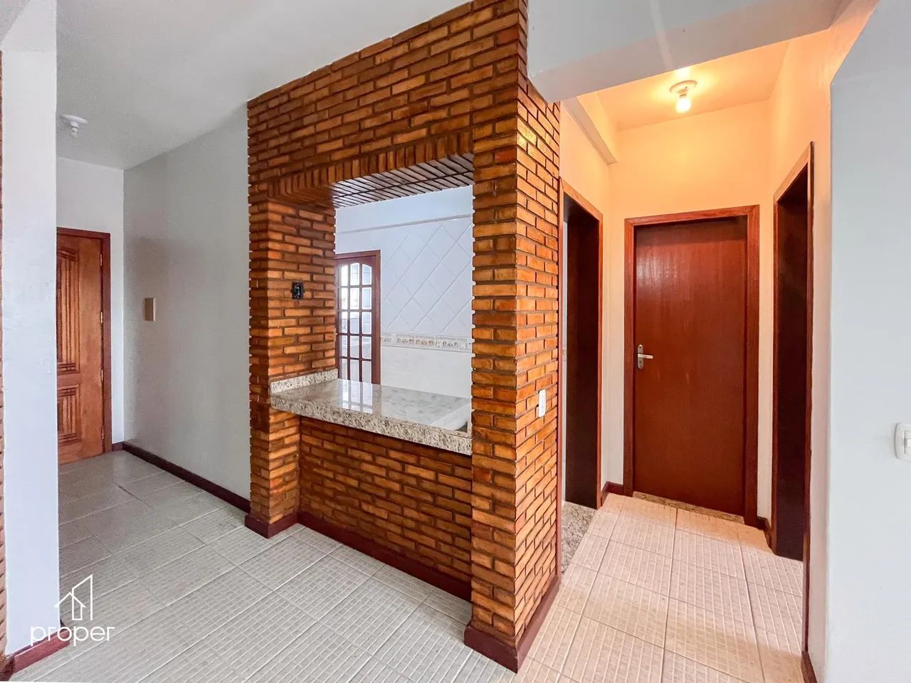 Apartamento com sacada para aluguel no Centro - Pelotas/RS - Foto 3