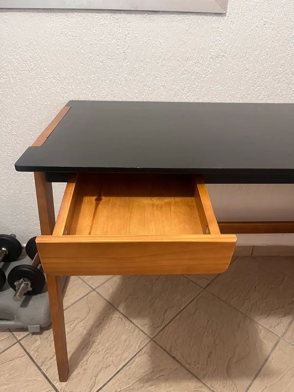 Mesa Escrivaninha Industrial Preto com Madeira - Foto 4