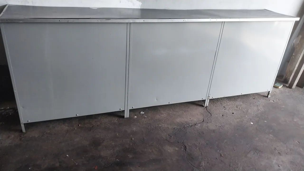 Balcão em aço 