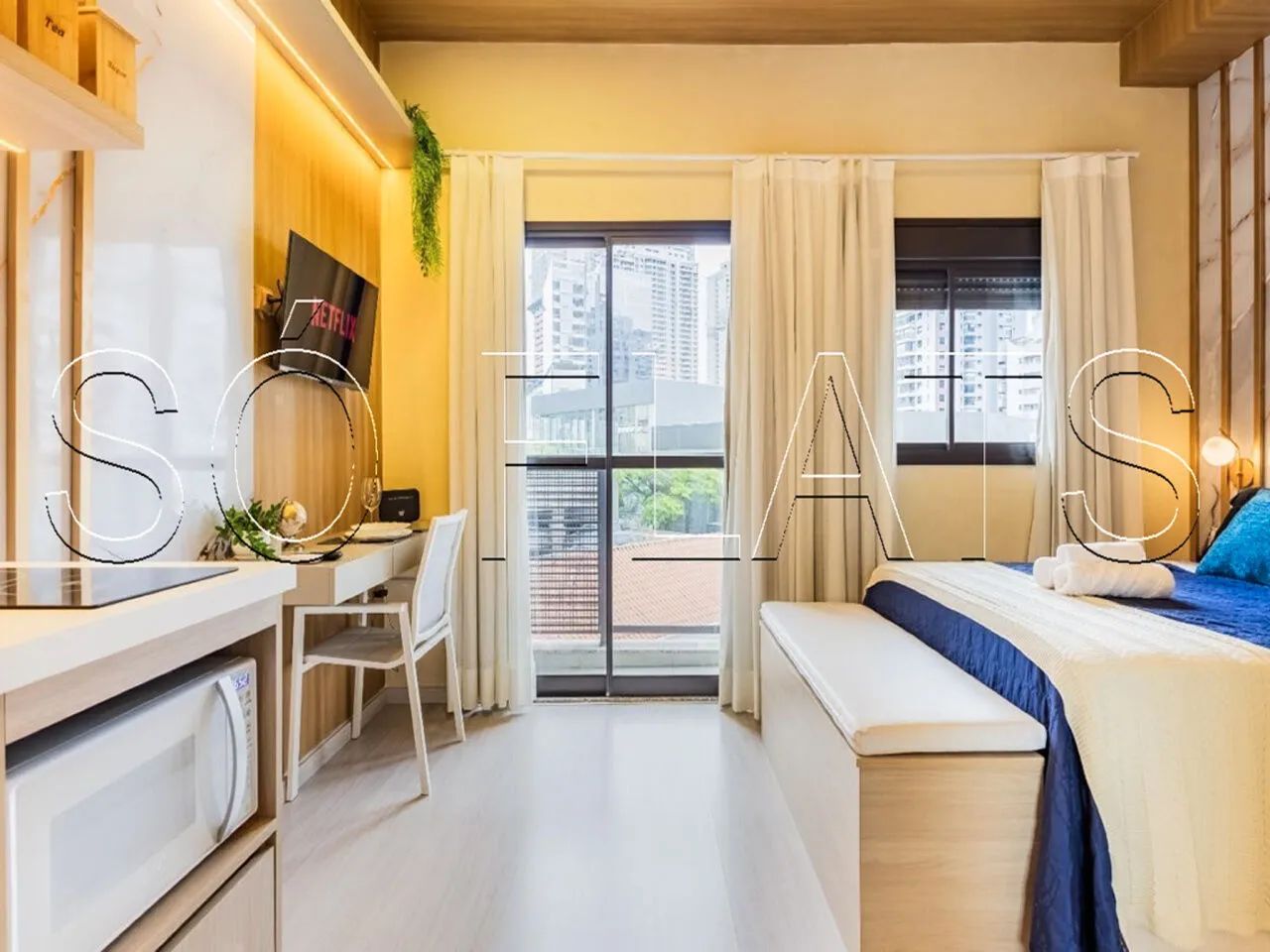 Studio mobiliado no Brooklin | Varanda, lazer completo e fácil acesso à Berrini