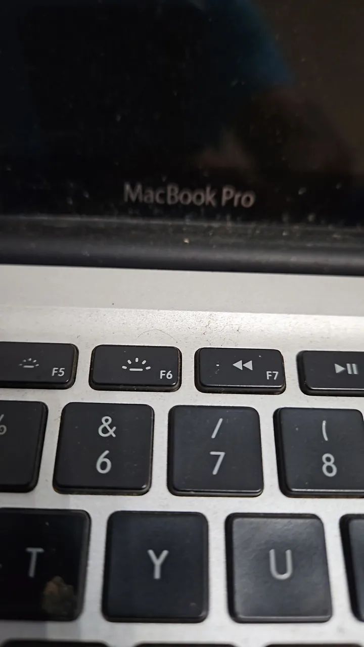 Vendo macbook  pro A1286 no estado defeito - Foto 3