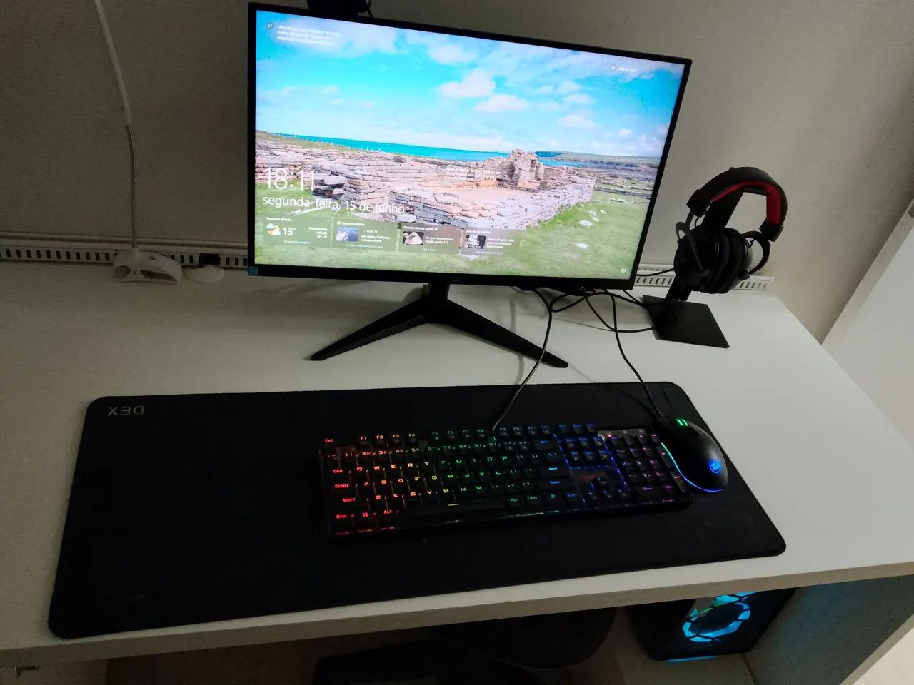 Computador Pc com mesa sob medida, tudo incluso , até o gaveteiro  - Foto 2