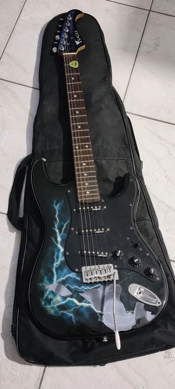 KIT GUITARRA EAGLE + CUBE BABY + ACESSÓRIOS