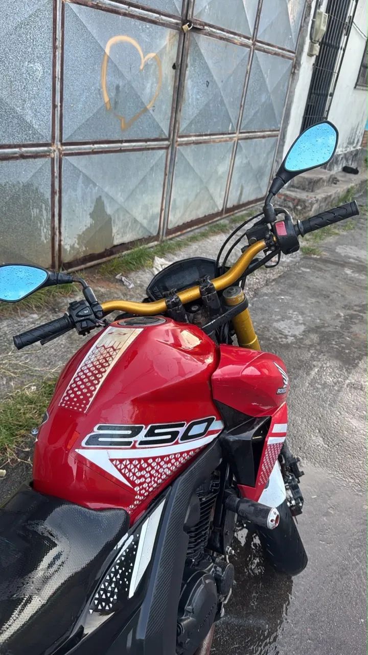 CB Twister 250 - Foto 4