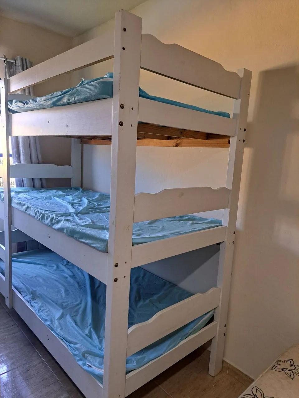 Vende-se triliche de madeira maciça  - Foto 4