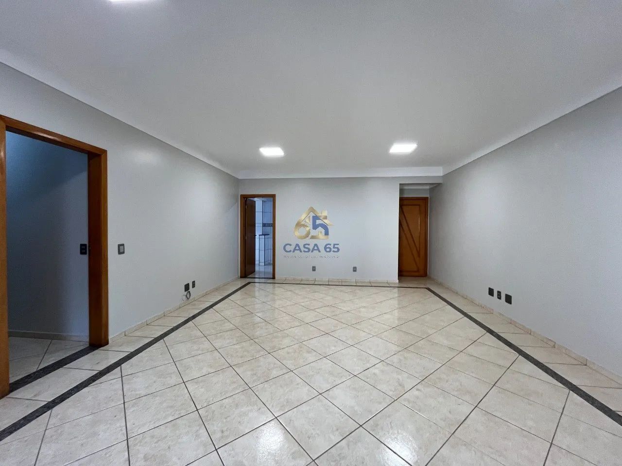 APARTAMENTO 3 DORMITÓRIOS NO EDIFÍCIO CARAVELAS - LOCAÇÃO - Foto 2