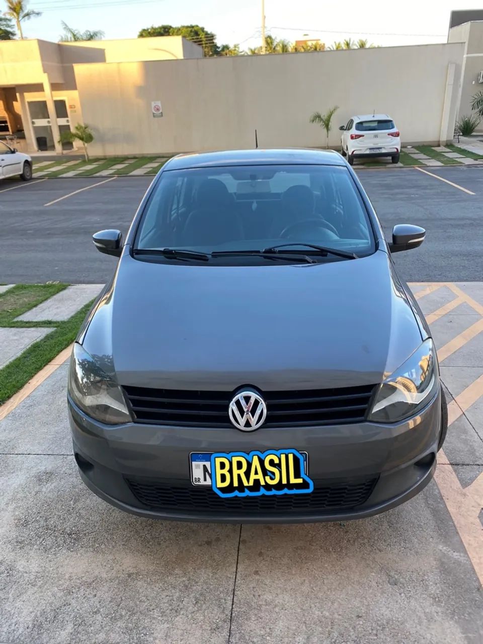 Volkswagen Fox Fox 1.0 Mi Total Flex 8V 5p 2011