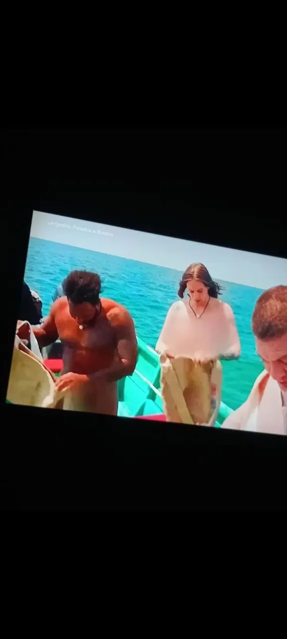 Tv cce 42 polegadas nao é smart