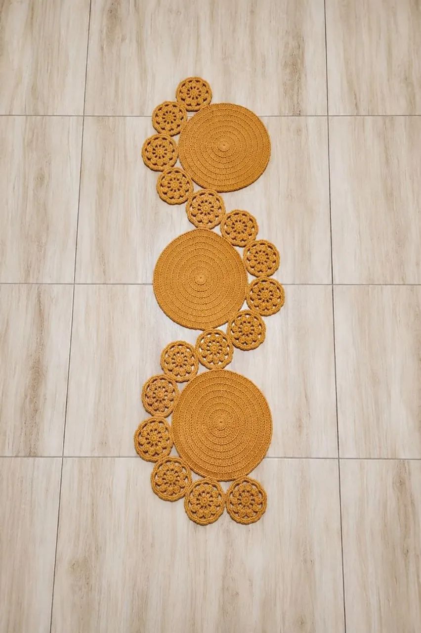 Trilho de mesa de crochê 