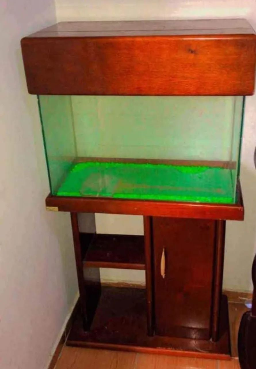VENDO AQUÁRIO 70 LITROS 