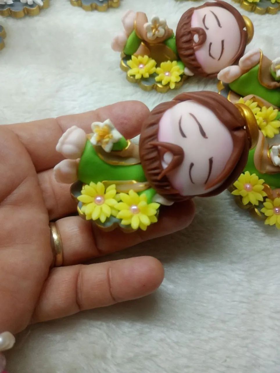 Mini São José dormindo em Biscuit 