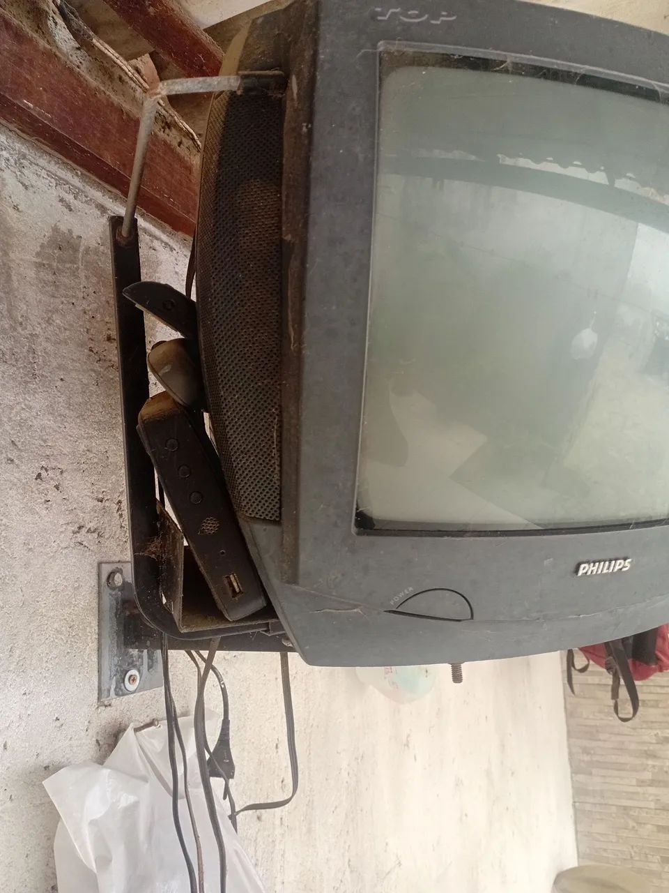 Tv 14 polegadas com conversor
