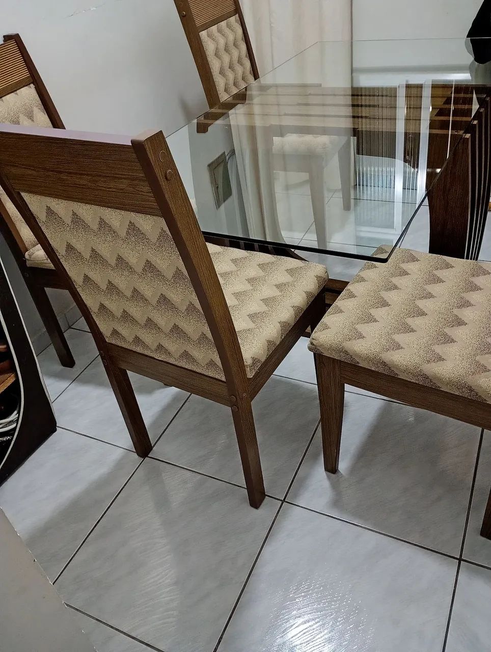 MESA DE JANTAR E 4 CADEIRAS  - Foto 4