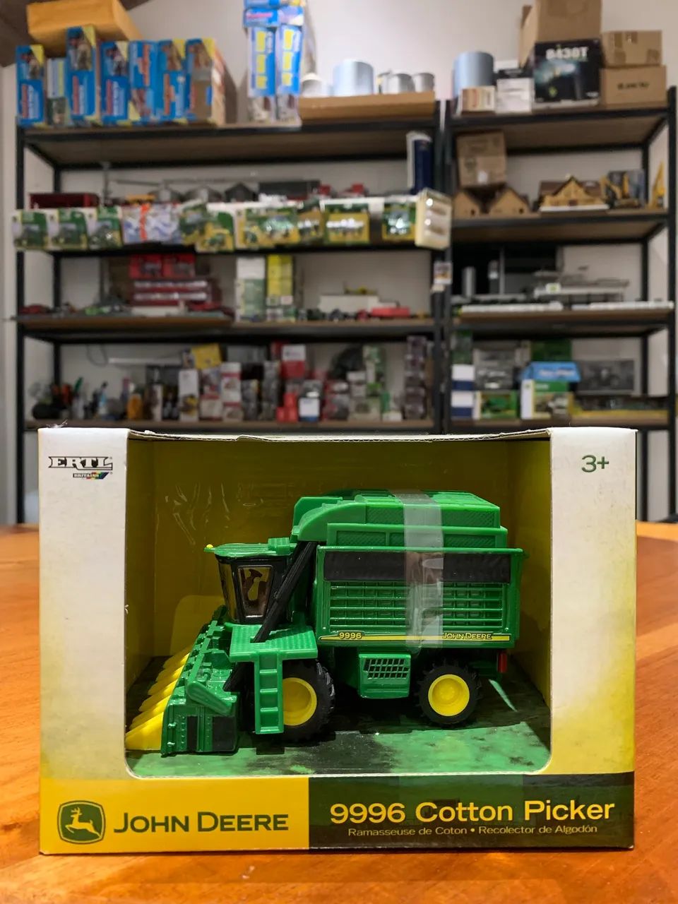 Miniatura colheitadeira algodão John Deere 9986 1/64