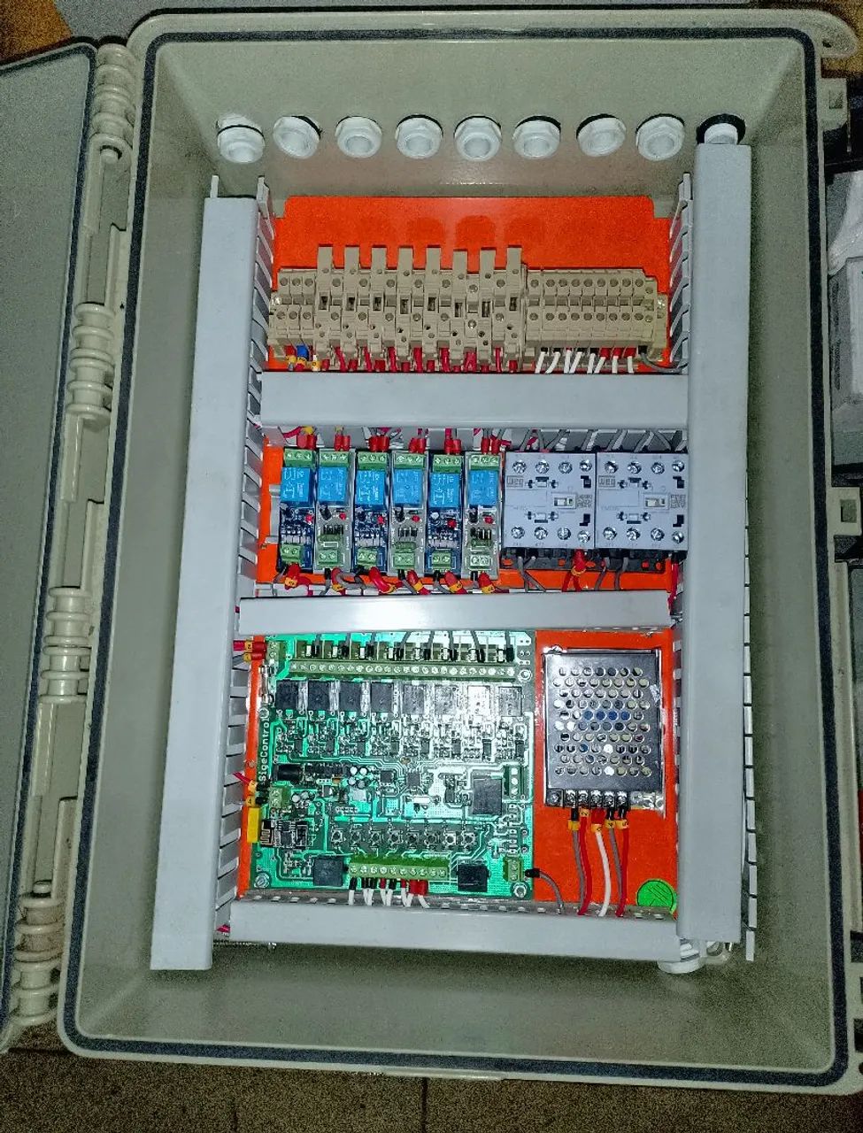 Lote com  materiais elétricos e de automação- quadros montados , contadores , disjuntores  - Foto 5