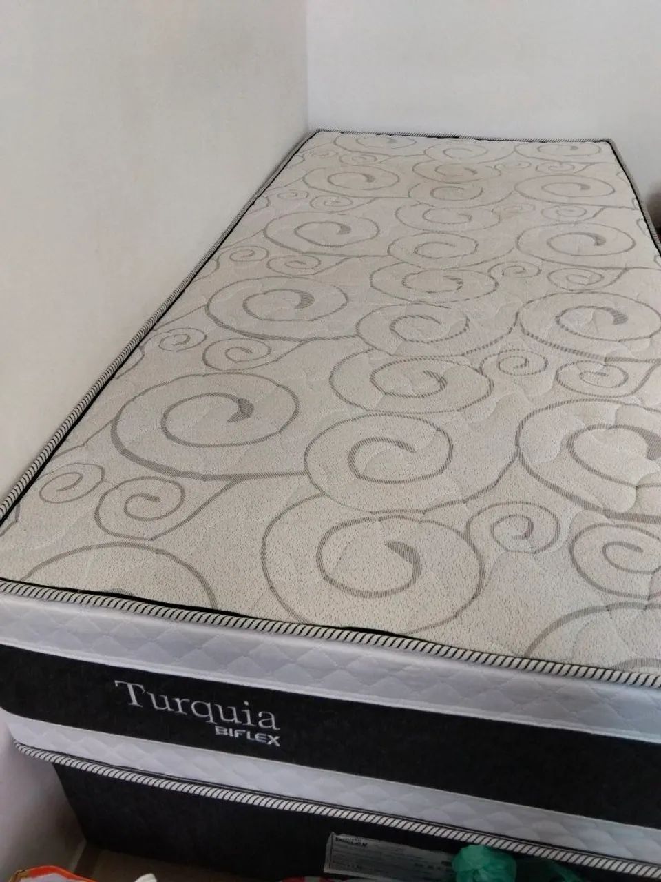Cama box solteiro novíssima - Foto 2