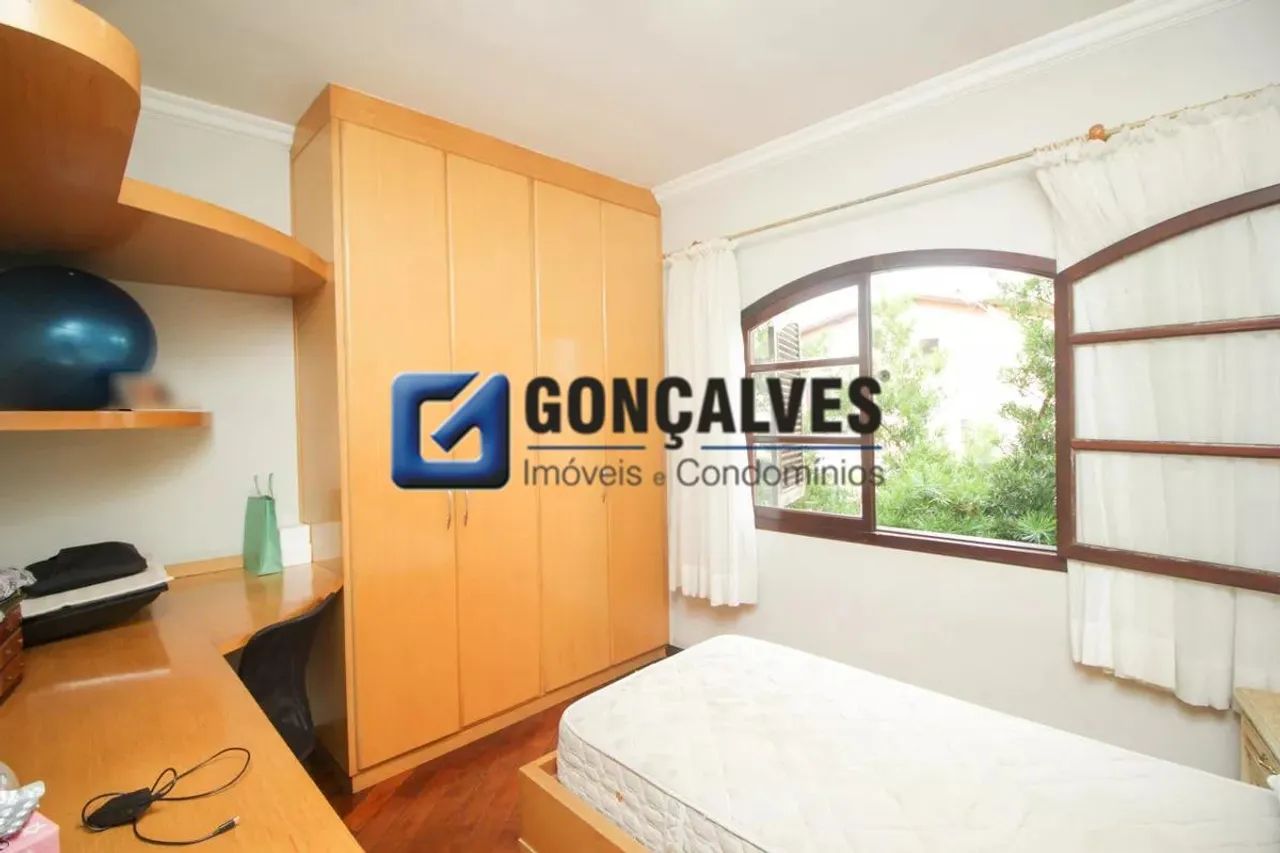 SOBRADO COM 4 DORMITORIOS SENDO 2 SUITES NO BAIRRO PARQUE INDUSTRIARIO- Santo André/SP - Foto 12