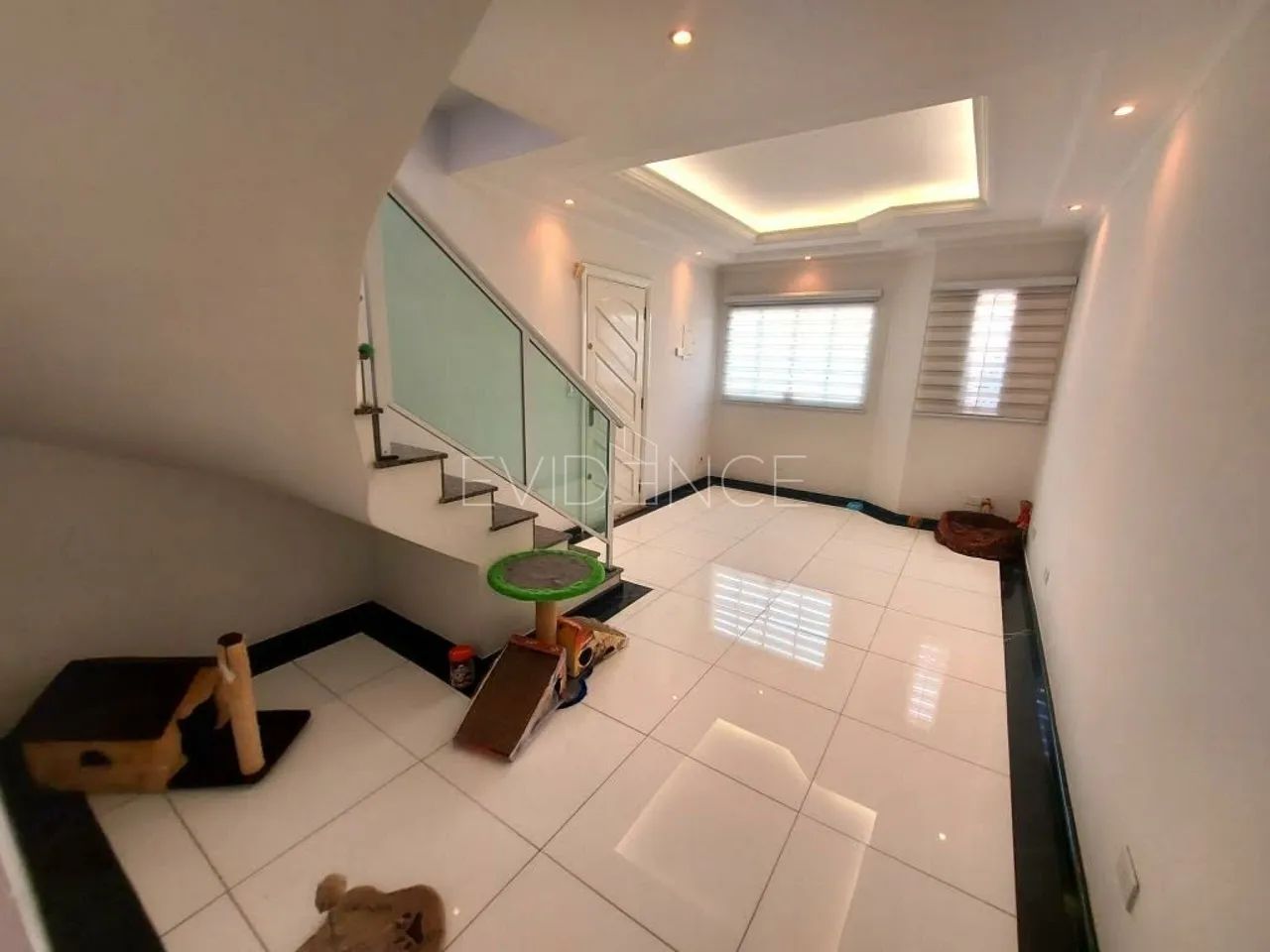 Sobrado à venda com 121m², 2 quartos e 4 vagas - Vila Mafra