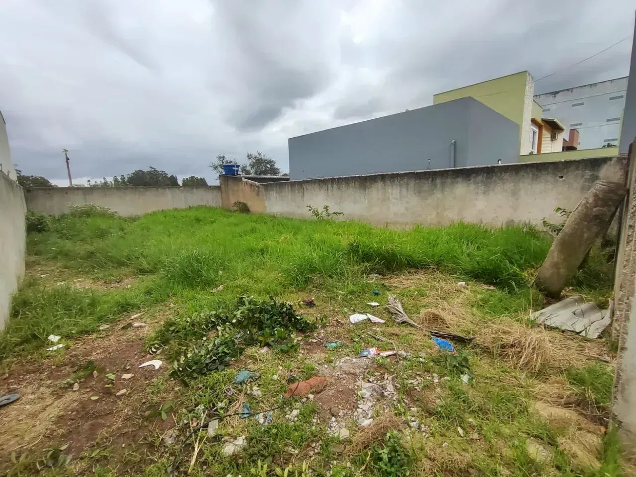 Terreno no Verdes Mares todo murado - Foto 4