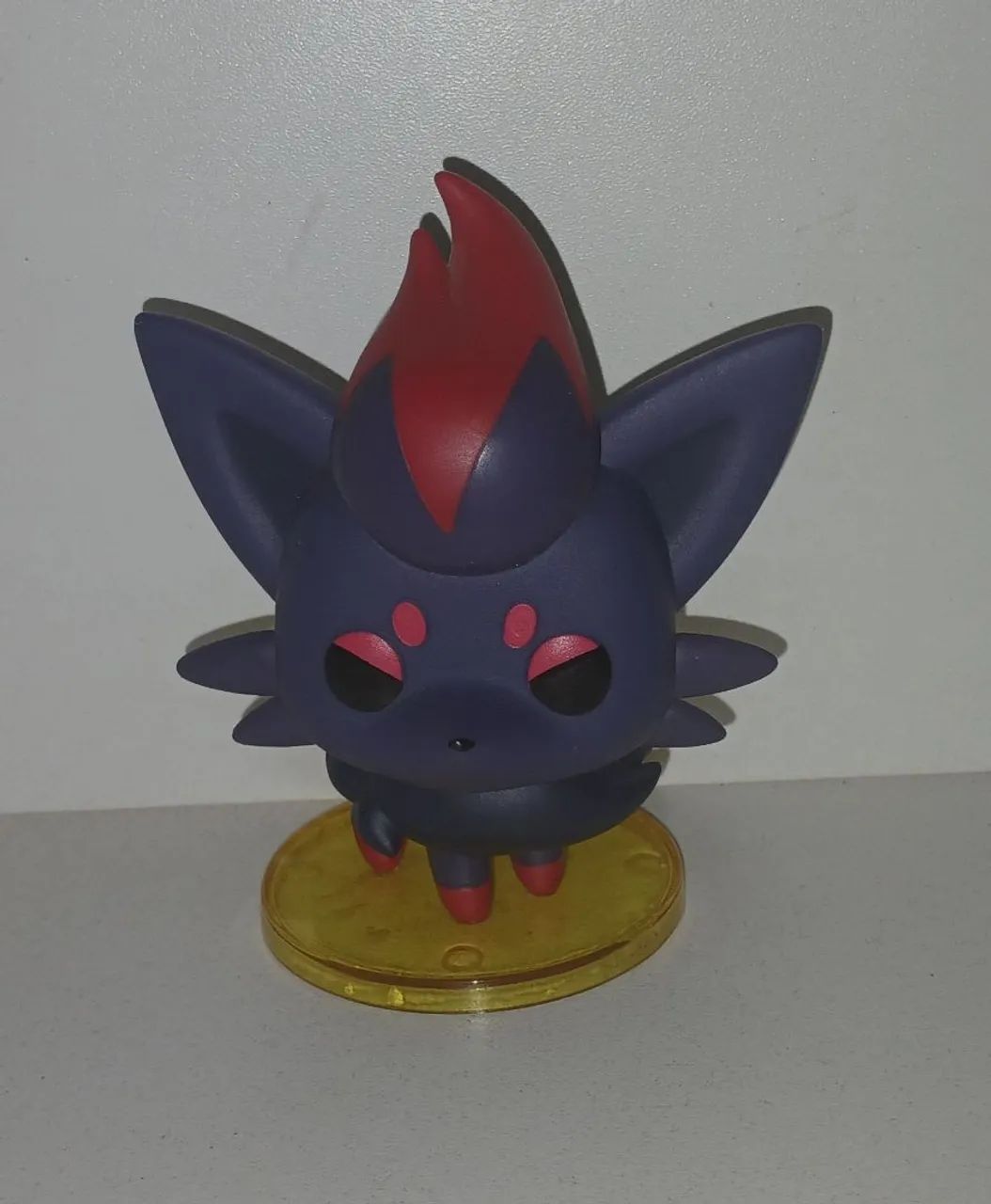 BONECO FUNKO POP ORIGINAL POKEMON ZORUA COLADO NA BASE