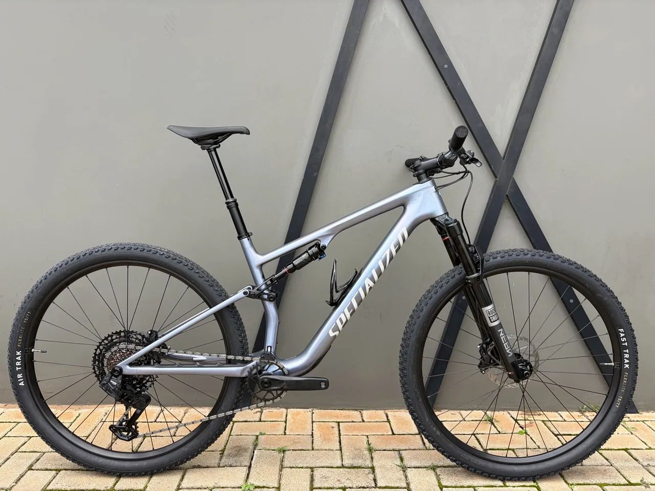 Specialized Epic 8 2026 TAM L ( impecável, semi zero ) 