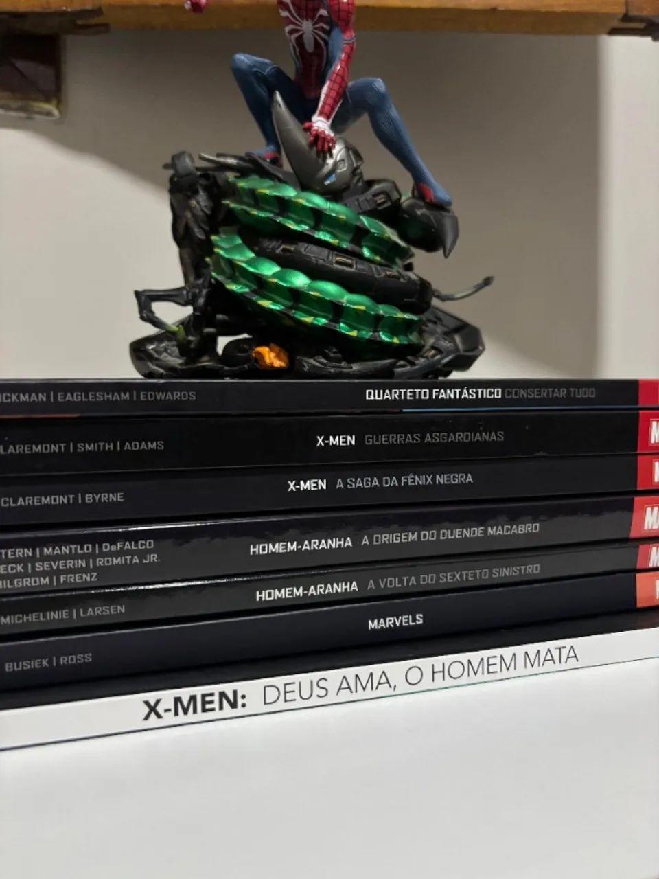 Lote marvel essenciais e vintage
