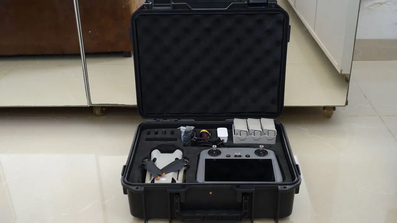Drone DJI MINI 4 PRO FLY MORE PLUS RC 2 - Foto 2