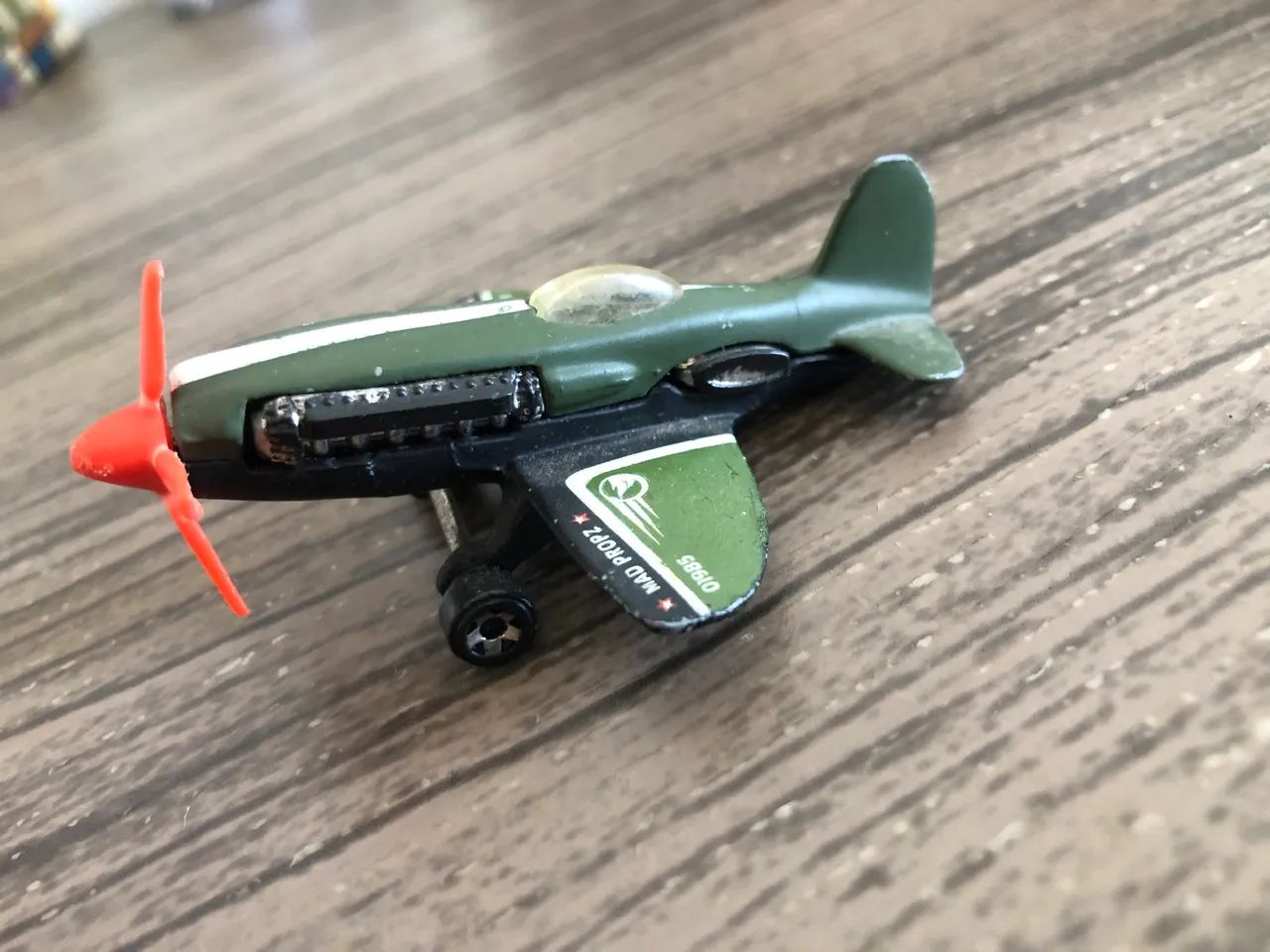 aviões de brinquedo hot Wheels - Foto 2