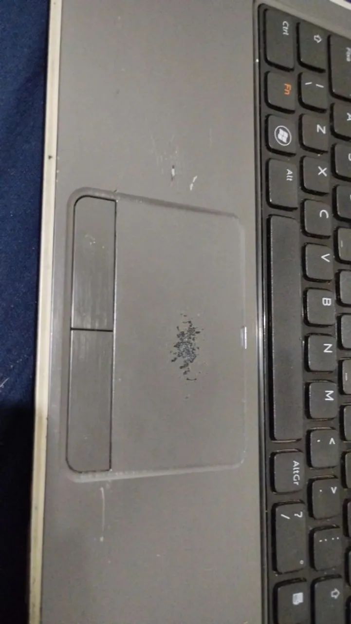 Vende-se notebook com algumas marcas de uso - Foto 4