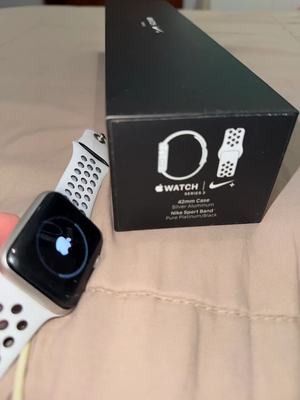 Apple Watch série 3 Nike 42mm com nota fiscal - Smartwatches