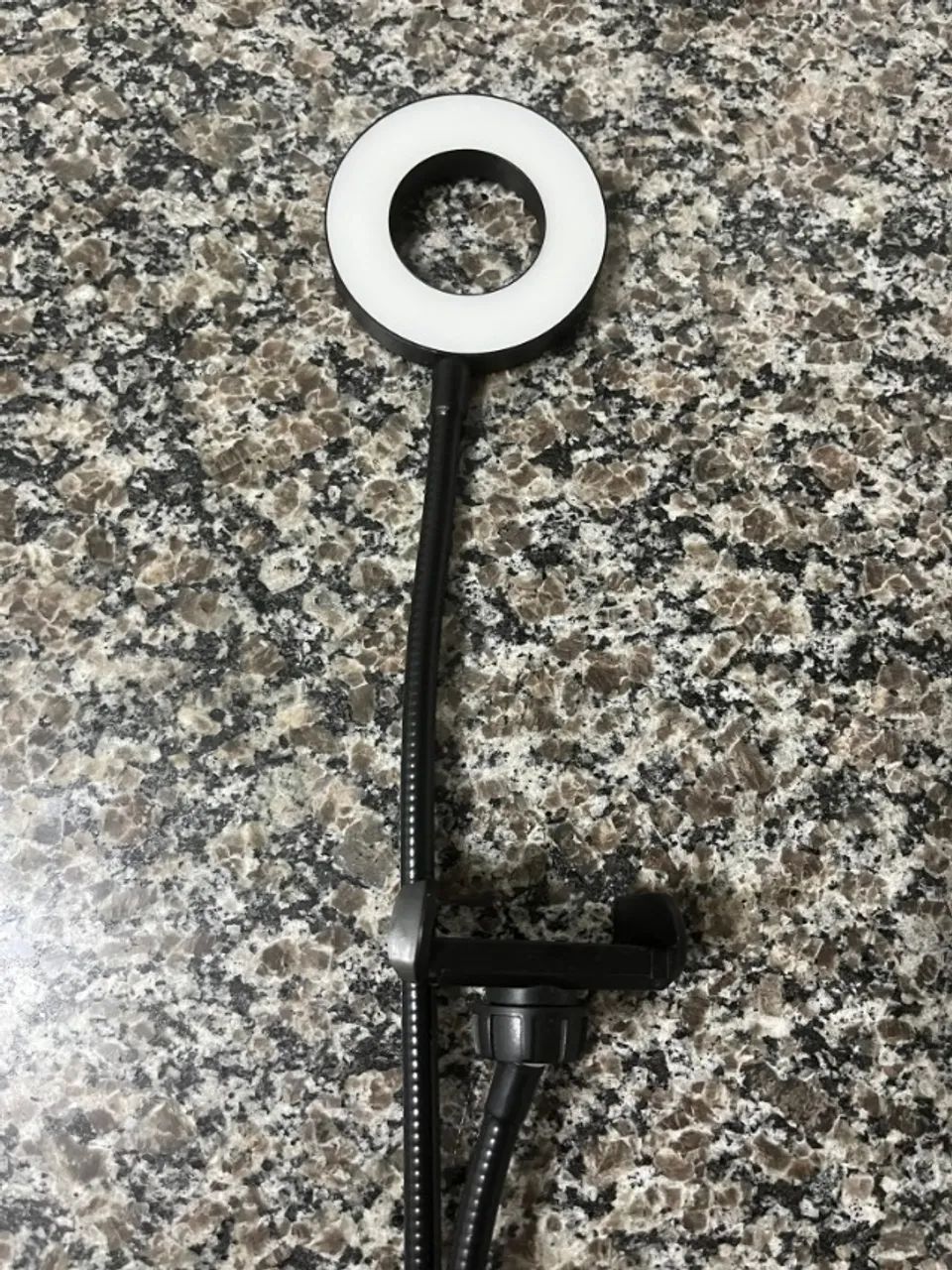 Ring Light Articulado com Suporte para Celular e Garra  - Foto 2