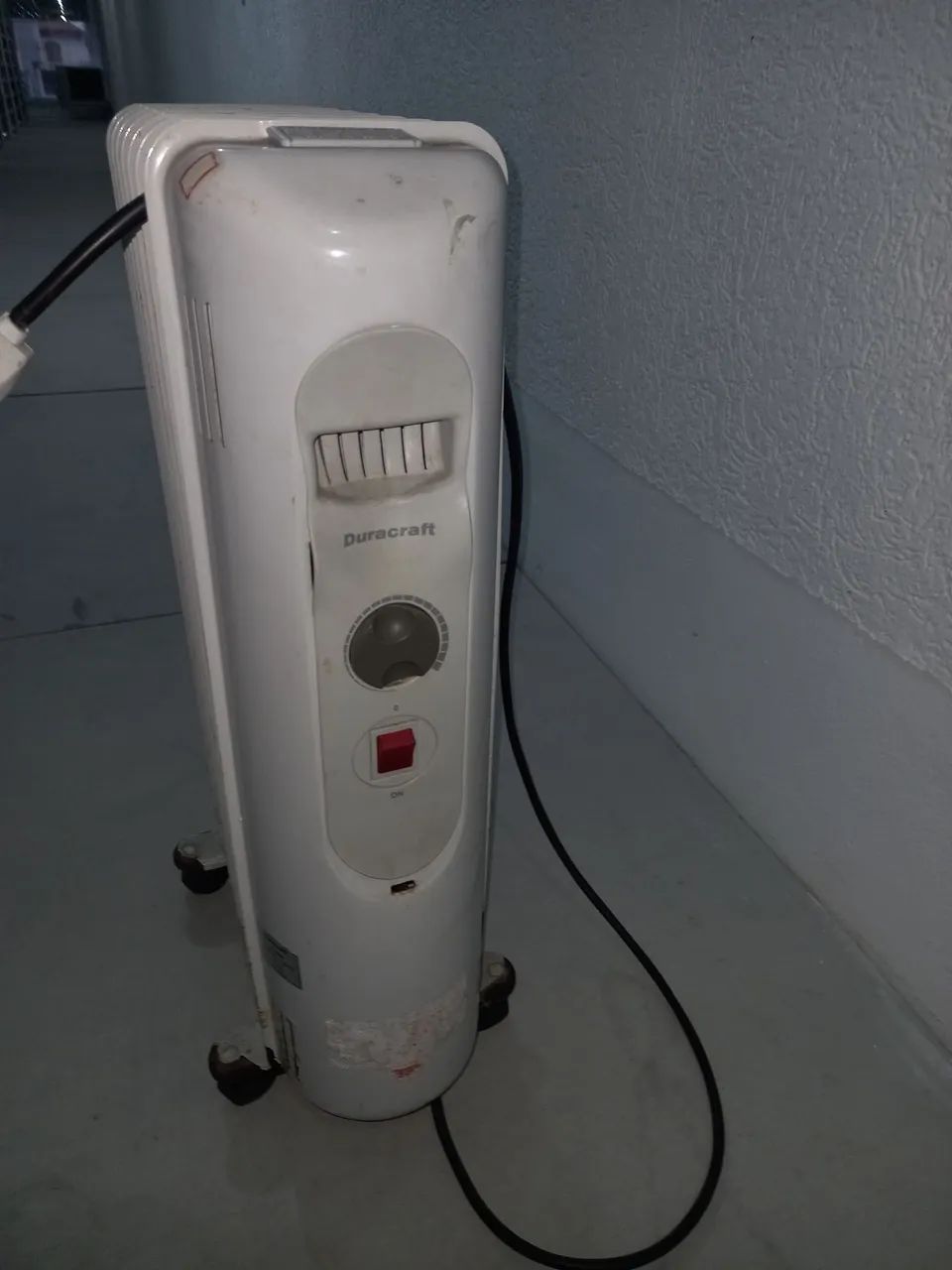 Aquecedor elétrico Duracraft com defeito 