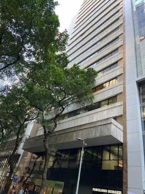 ZR2 Imóveis aluga 350m² na Rua da Assembléia