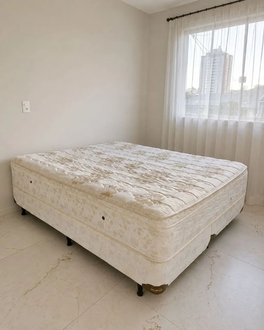 Cama + box MaxFlex tamanho queen