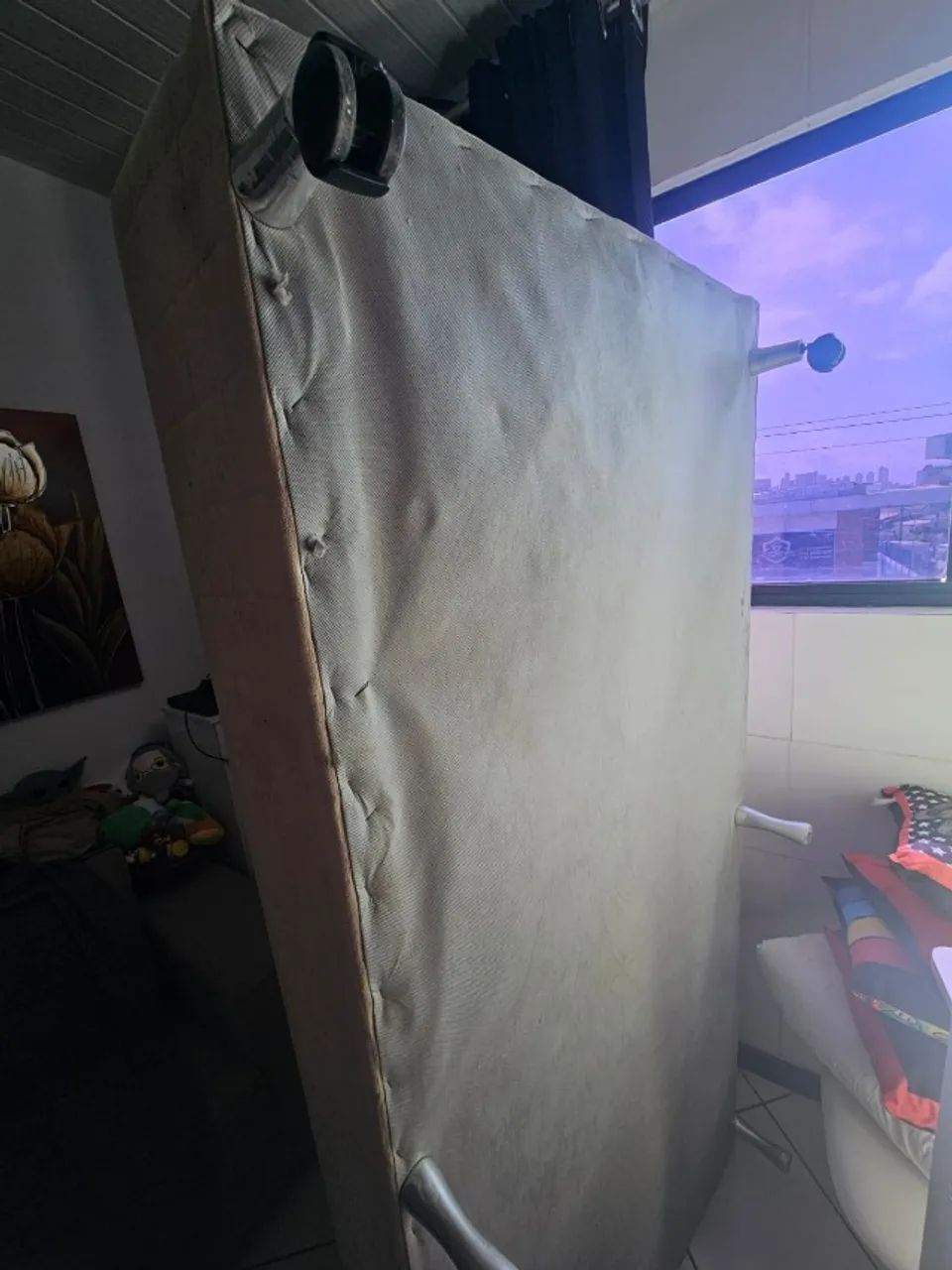 Cama solteiro usada com box - R$ 70
