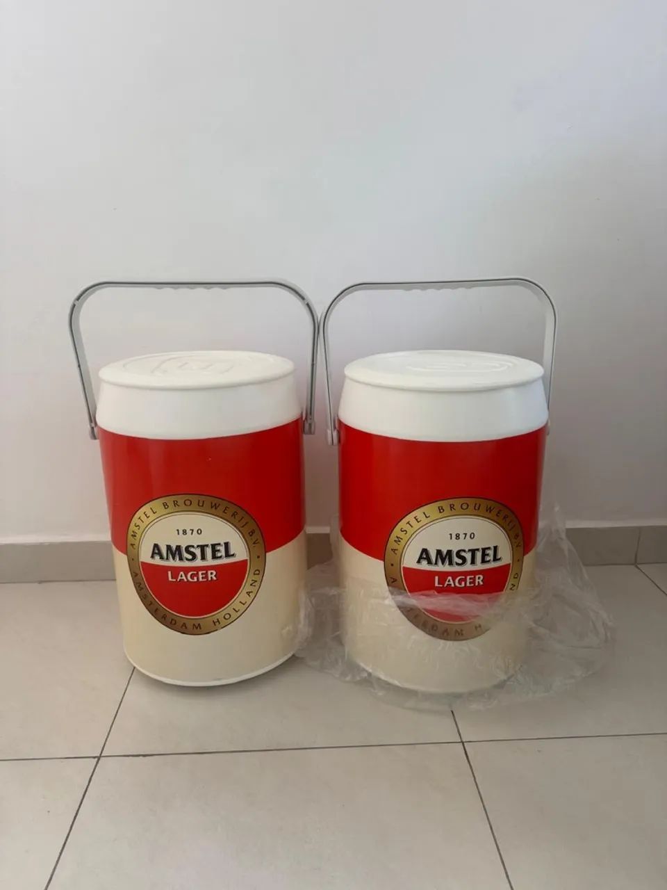 Vendo cooler térmico 400 reais os 2