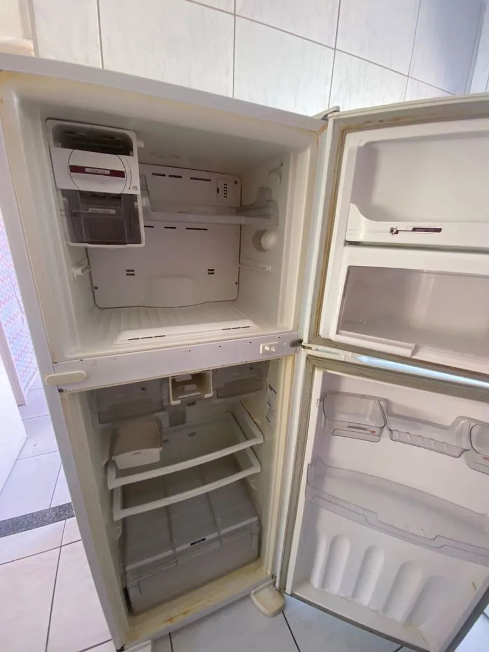 Vendo geladeira  - Foto 2