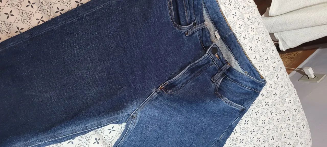 calça jeans calvin klein azul 42 - Foto 2